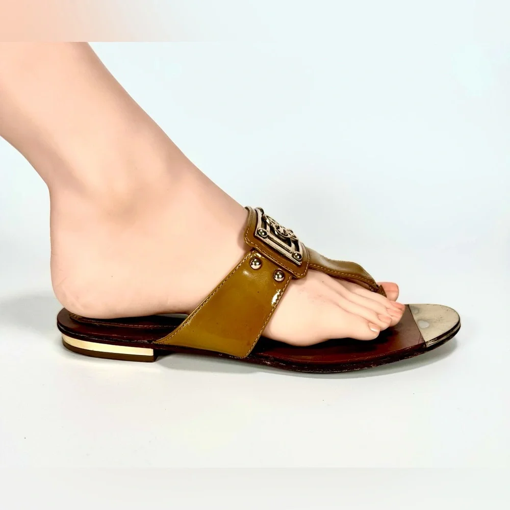 Isola Women’s Stylish Sandals Size: 7 - Picture 5 of 9